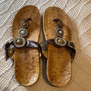 Vionic “Adelie” Sandal